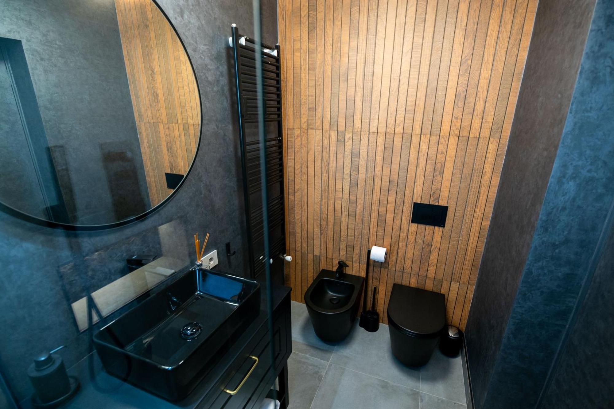 The Penthouse Hotell Vaslui Eksteriør bilde